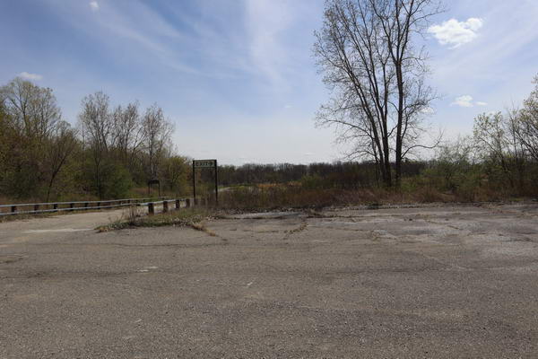 Showcase Cinemas Flint East - April 2021 Now An Empty Lot (newer photo)